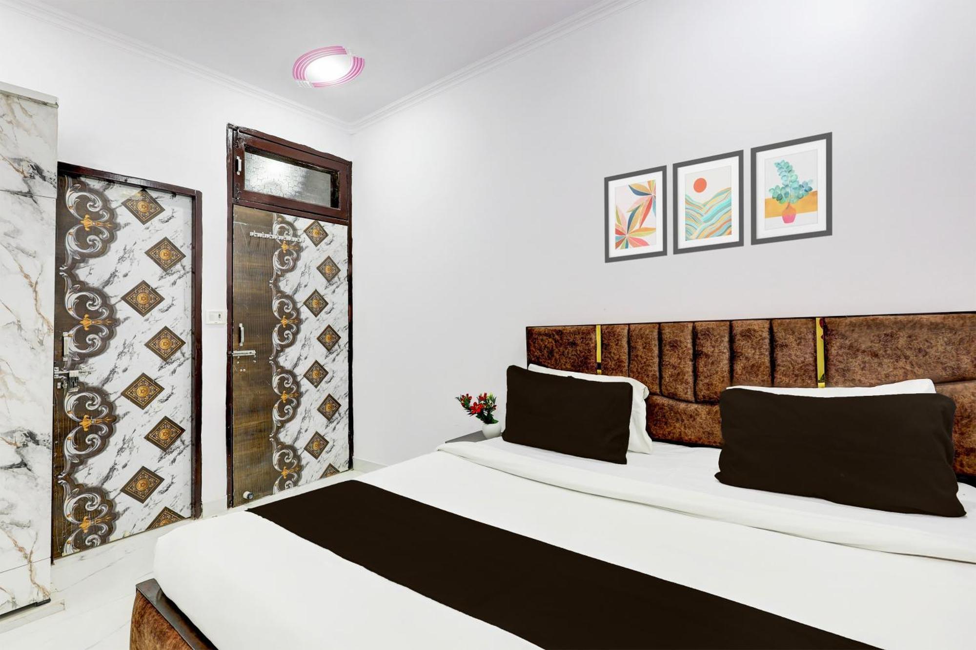 Hotel The Arrow Near Paschim Vihar Delhi  Exterior foto